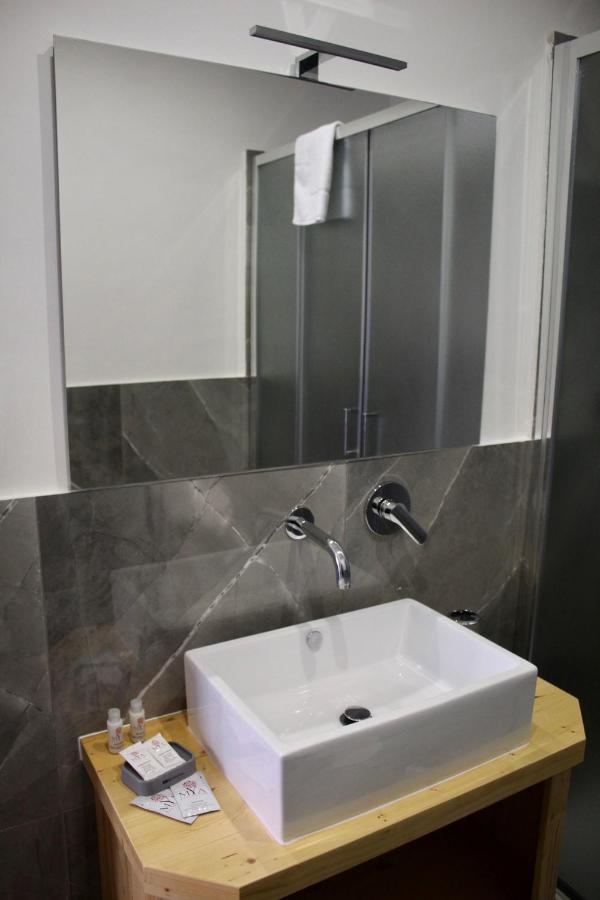 Be Italian Flat Sanfelice Hotel เนเปิลส์ ภายนอก รูปภาพ